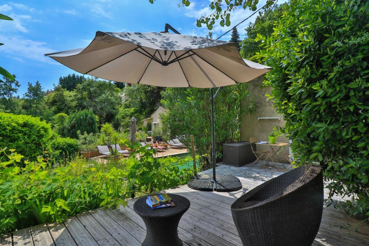 Le Mazet De Tourrettes Bed & Breakfast Eksteriør bilde