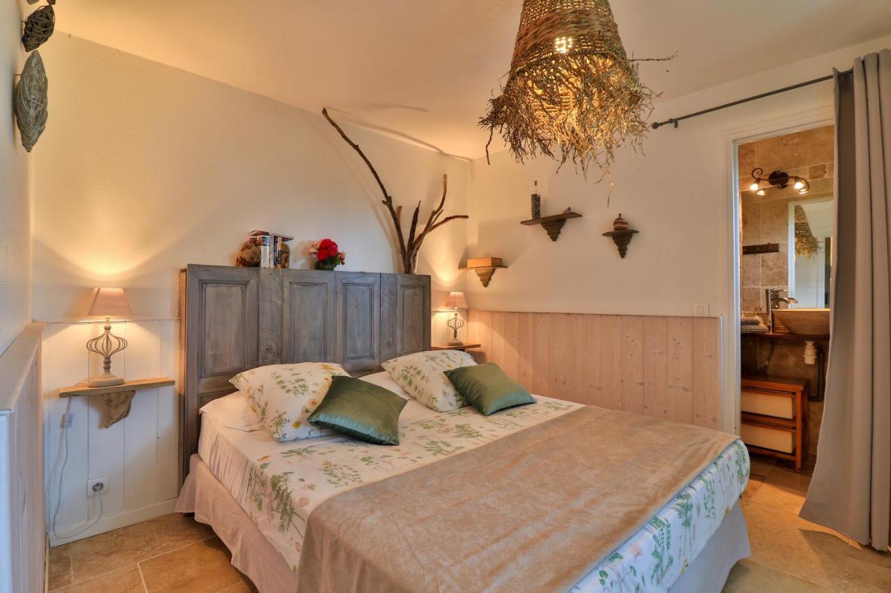 Le Mazet De Tourrettes Bed & Breakfast Eksteriør bilde