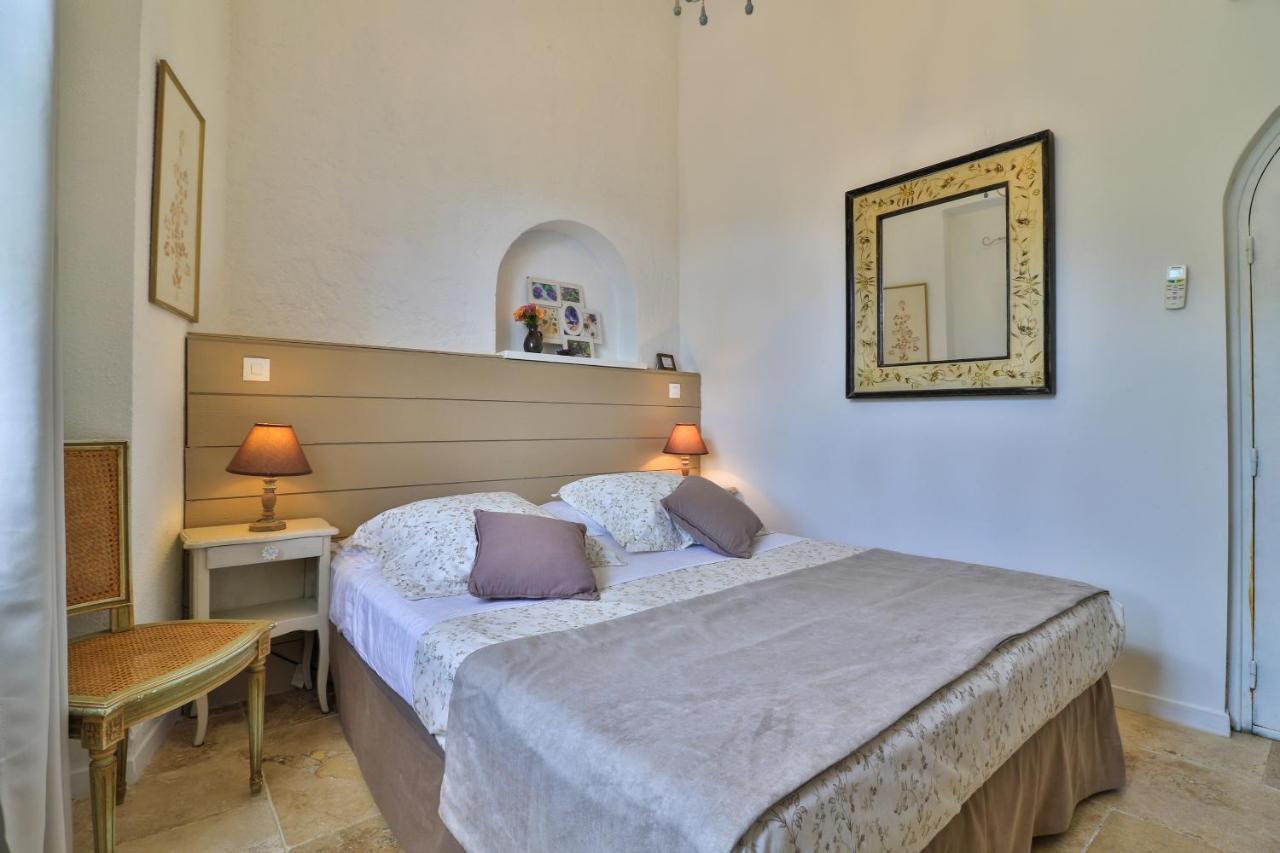 Le Mazet De Tourrettes Bed & Breakfast Eksteriør bilde