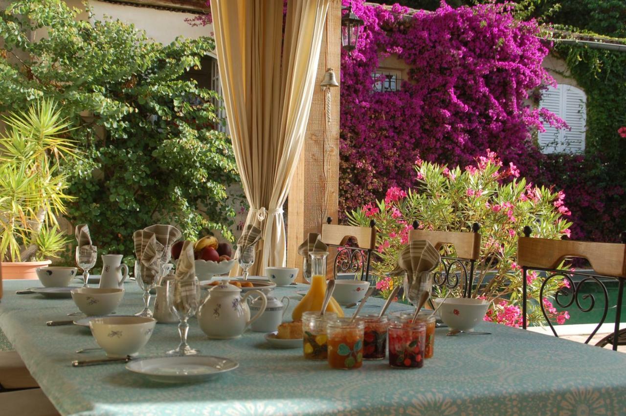 Le Mazet De Tourrettes Bed & Breakfast Eksteriør bilde